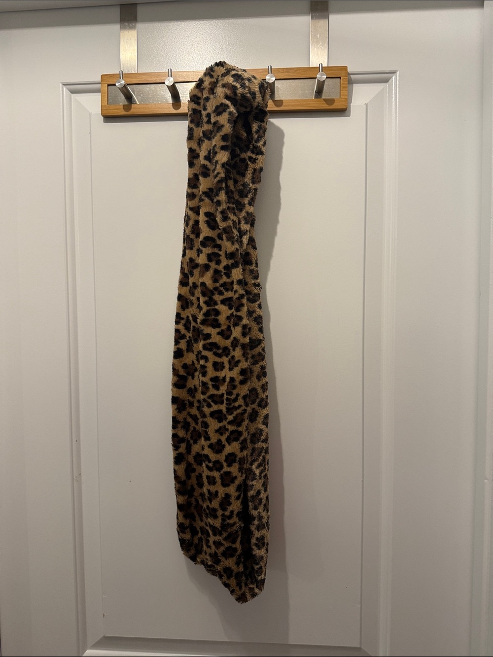 🥳 5 for $25 BUNDLE Leopard Print Faux Fur Infinity Scarf